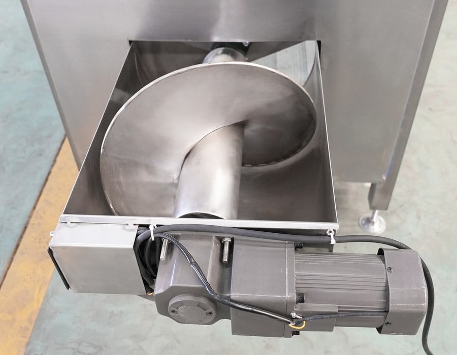 Vegetable washing and peeling precision manufacturing discharge detail